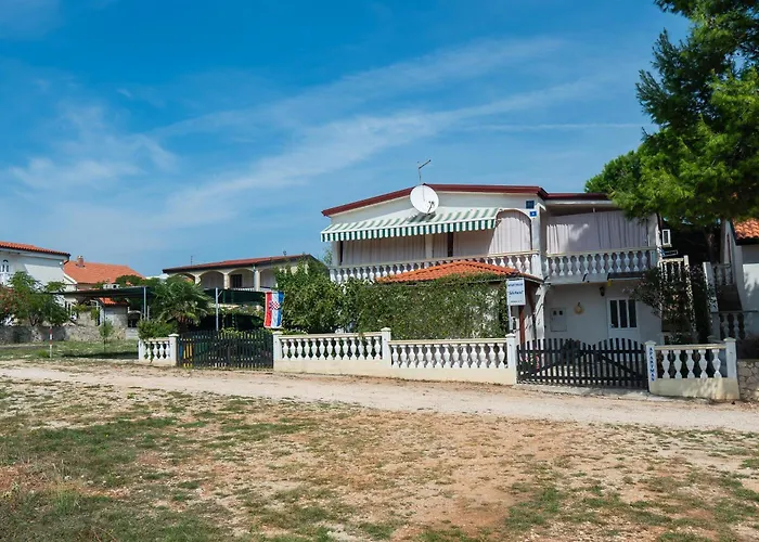 Appartement Stefani Vir