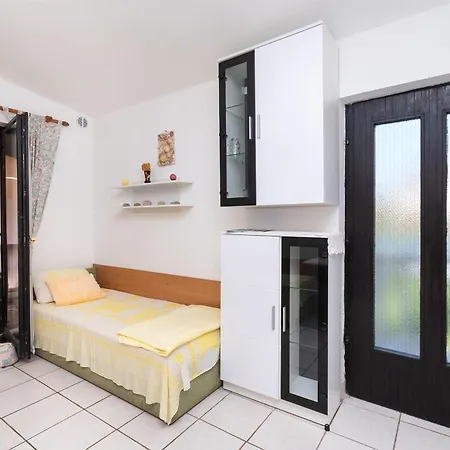 Stefani Apartment *